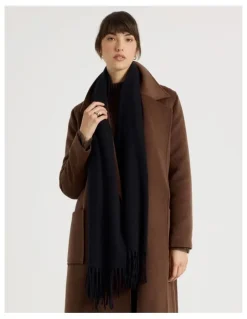 Basque Pashminetta Winter Scarf in Black