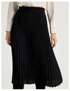 Basque Pleat Skirt in Black