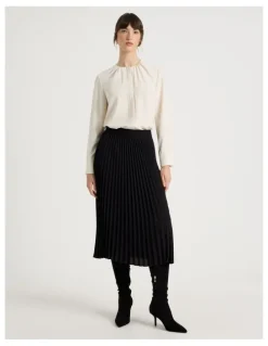 Basque Pleat Skirt in Black