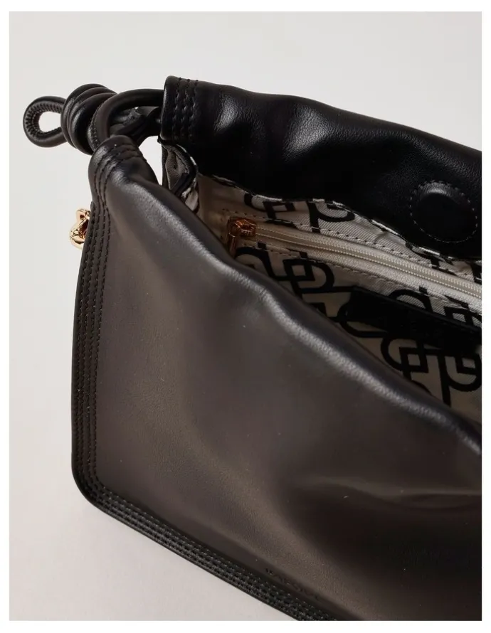 Basque Savannah Shoulder Bag in Black