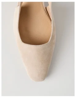 Basque Selmar Heeled Shoes in Sand Suede
