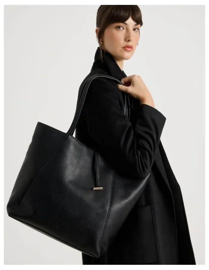 Basque Tara Tote Bag in Black