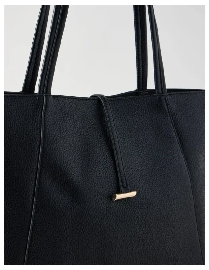 Basque Tara Tote Bag in Black