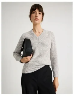 Basque V Neck Knit in Oatmeal