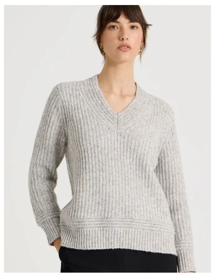 Basque V Neck Knit in Oatmeal