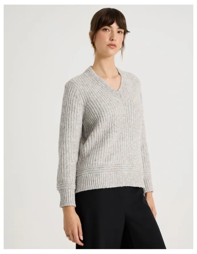 Basque V Neck Knit in Oatmeal