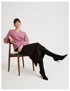 Basque V Neck Knit in Pink