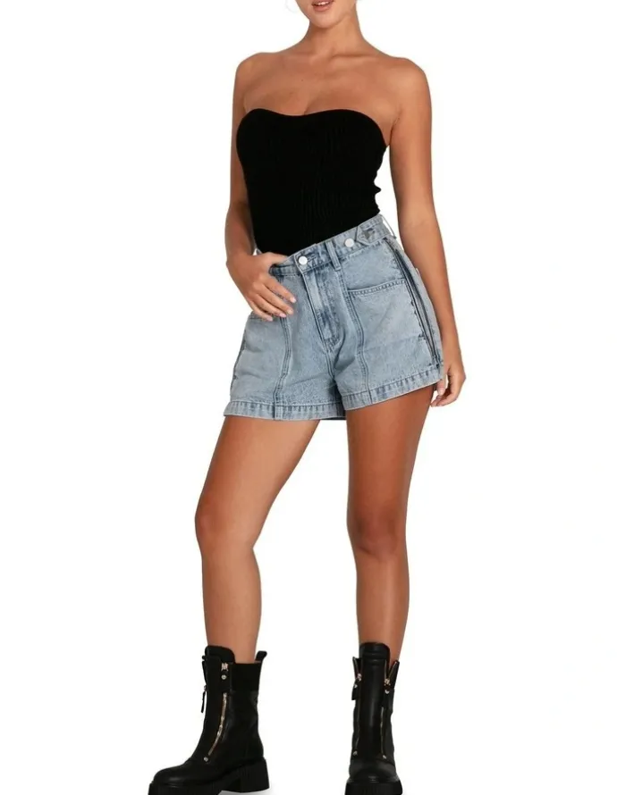 Belle & Bloom Bring The Heat Denim Shorts in Stonewash