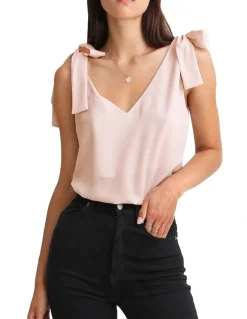 Belle & Bloom Feel For You V-Neck Top in Blush