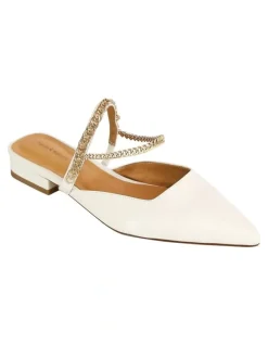 Belle & Bloom On The Go Leather Flat in Cream