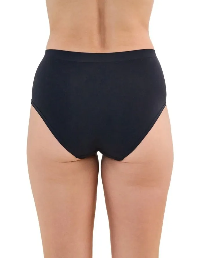 Bendon Seamless Soft Full Brief in Black