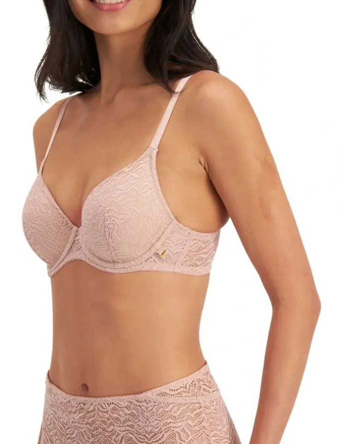 Berlei Because Lightly Lined Bra in Natural