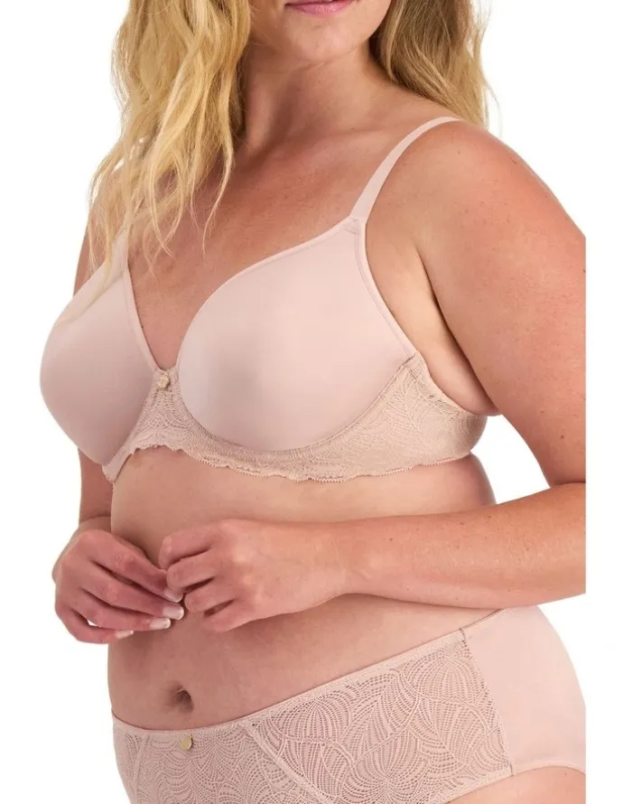 Berlei Lift and Shape T-shirt Spacer Bra in Nude Lace