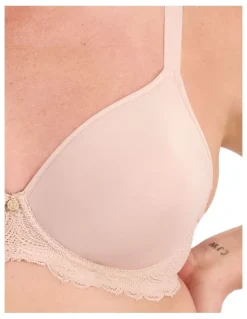 Berlei Lift and Shape T-shirt Spacer Bra in Nude Lace