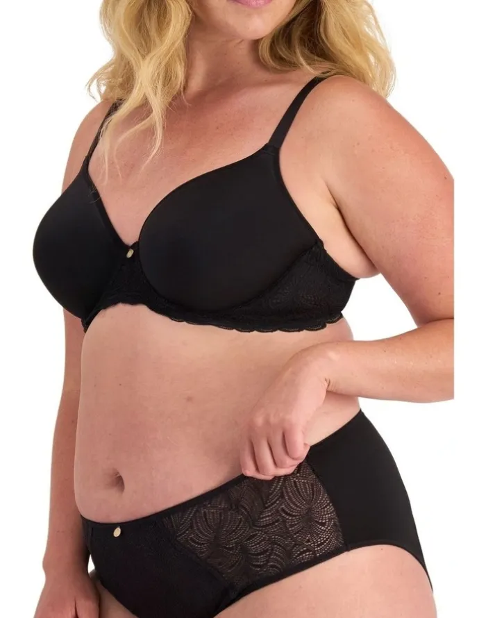 Berlei Lift and Shape T-shirt Spacer Bra in Black