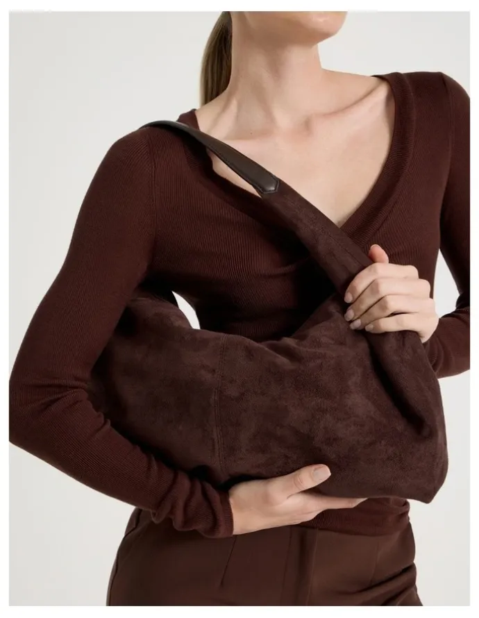 Blaq Britney Shoulder Bag in Chocolate