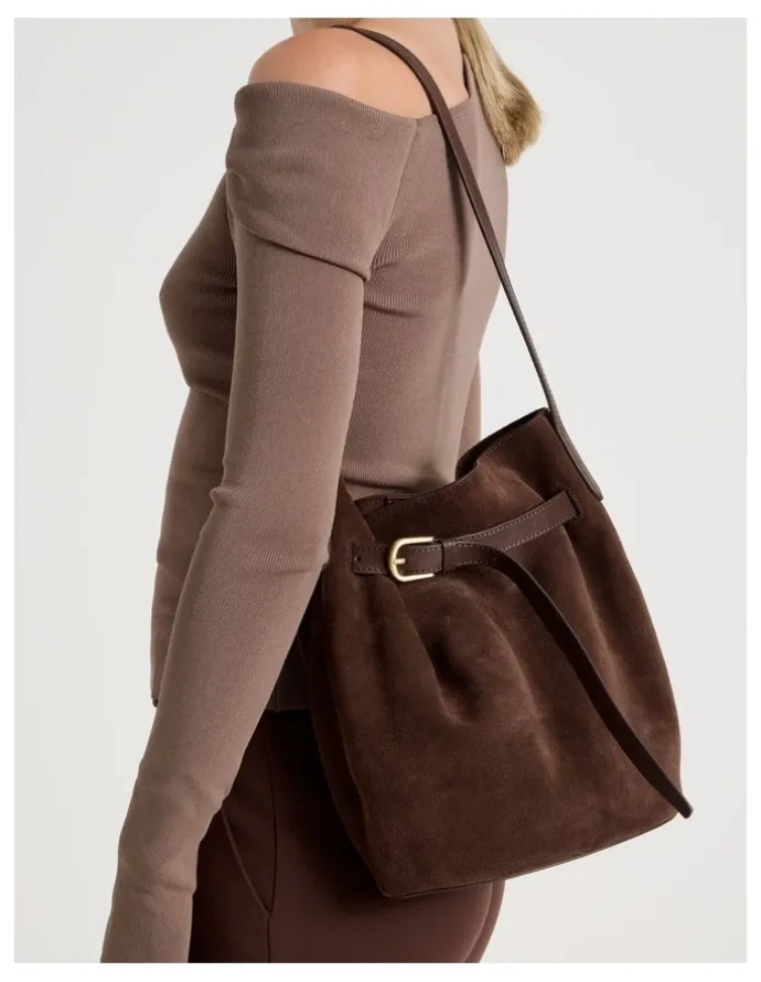 Blaq Brooklyn Leather Shoulder Bag in Chocolate