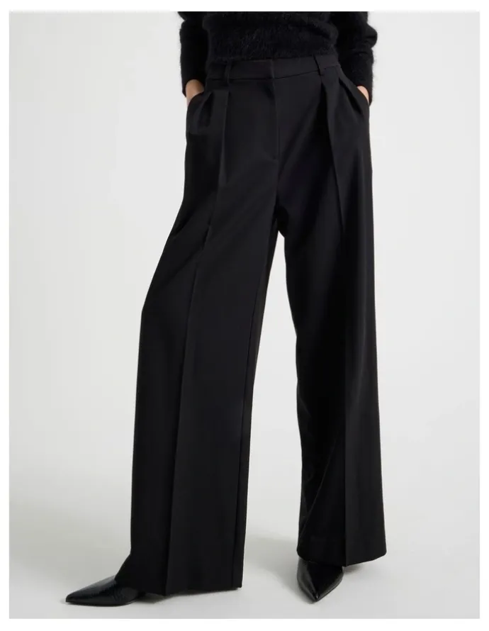 Blaq Double Pleat Wide Pants in Black