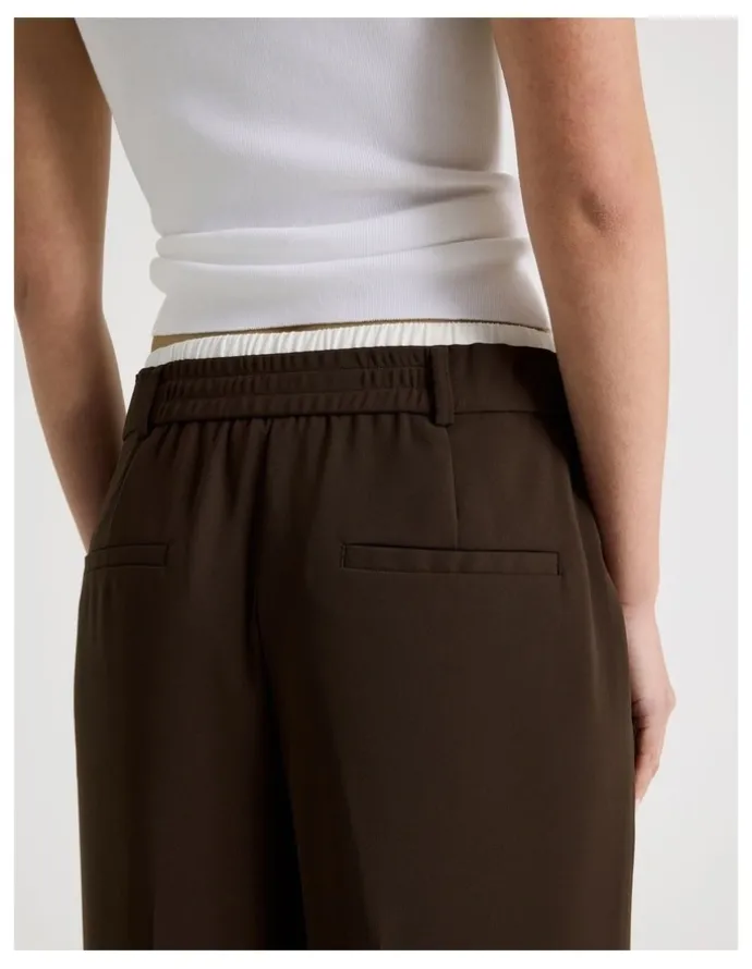 Blaq Elasticated Waist Pant in Brown
