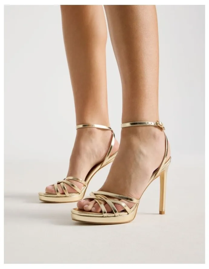 Blaq Kaitlin Sandal in Gold