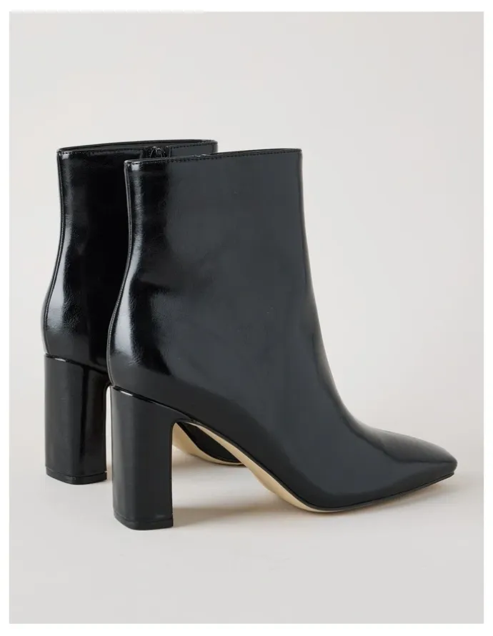 Blaq Kourtney Boot in Black