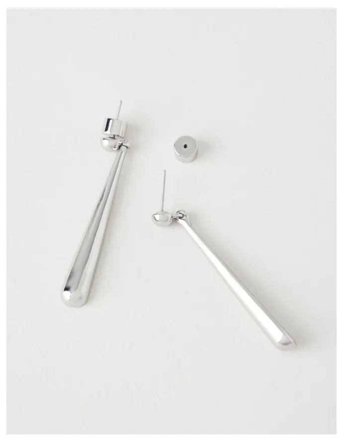 Blaq Metal Teardrop Earrings in Silver