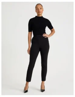 Blaq Mid Rise Slim Pant in Black