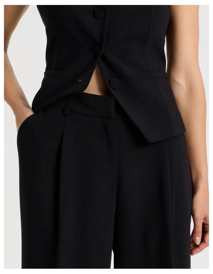 Blaq Petite Pleat Front Wide Leg Pant in Black