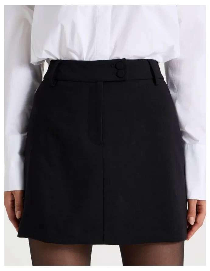 Blaq Petite Tailored Mini Skirt in Black