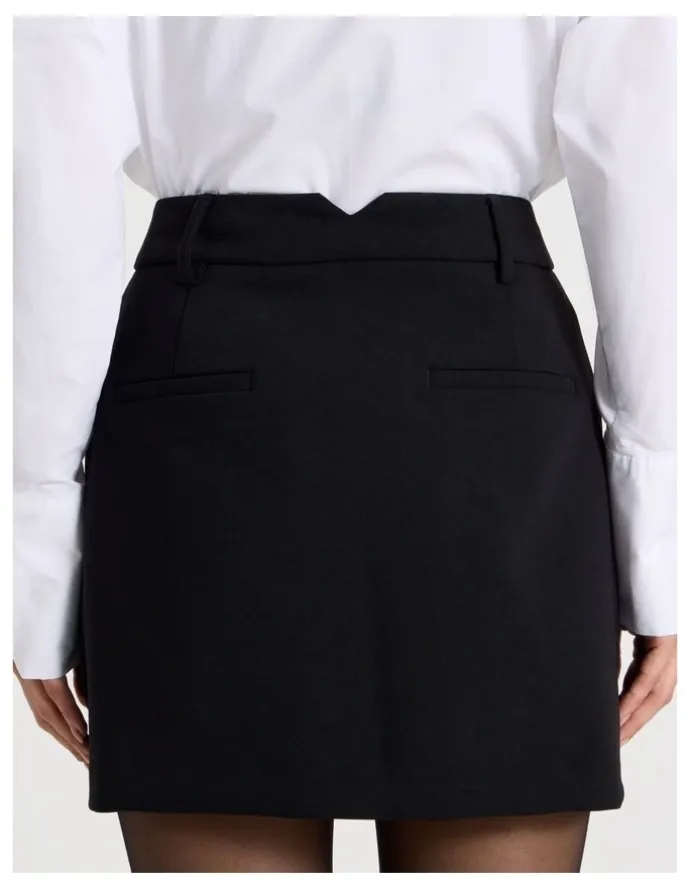 Blaq Petite Tailored Mini Skirt in Black