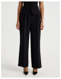 Blaq Pleat Front Wide Leg Pant in Black