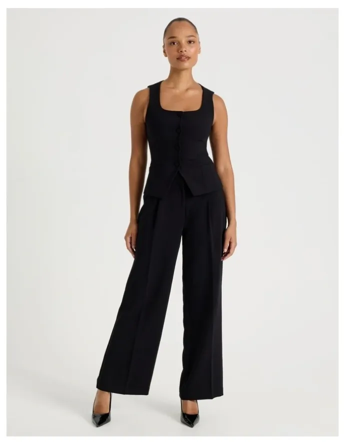 Blaq Pleat Front Wide Leg Pant in Black