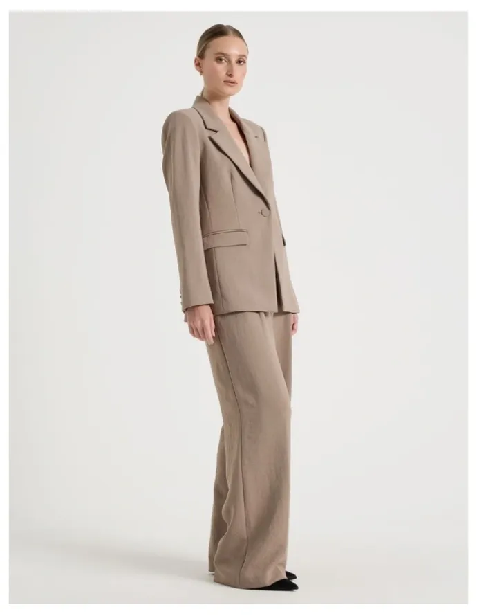 Blaq Pleat Front Wide Leg Pant in Taupe