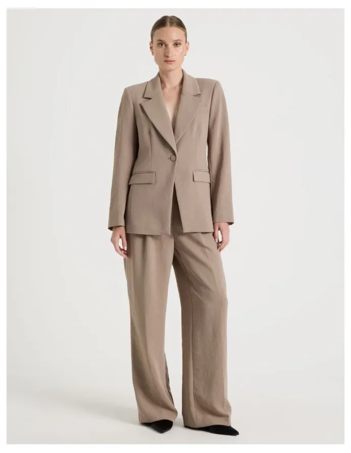 Blaq Pleat Front Wide Leg Pant in Taupe