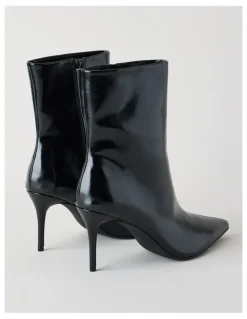 Blaq Priyanka Boot in Black