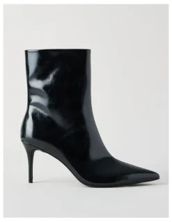 Blaq Priyanka Boot in Black