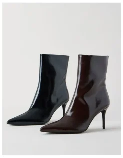 Blaq Priyanka Boot in Chocolate