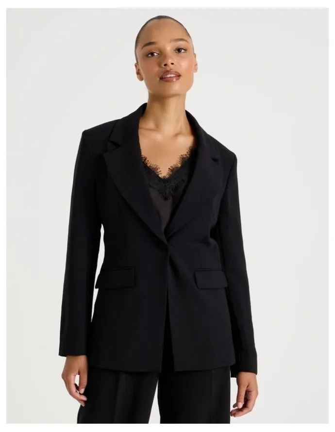 Blaq Single Breasted Blazer in Black