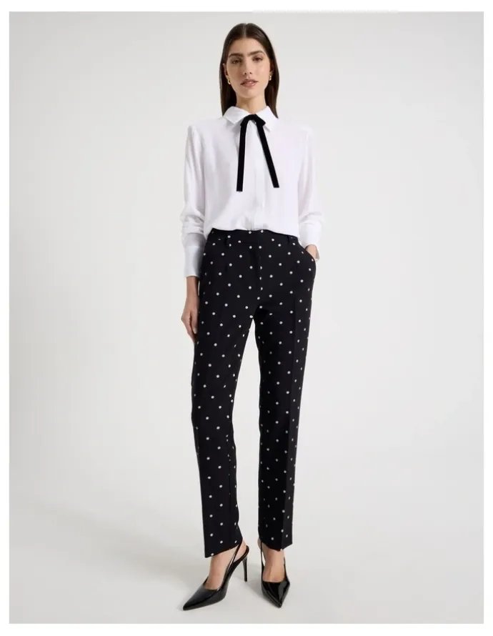 Blaq Spot Tapered Leg Pant in Black