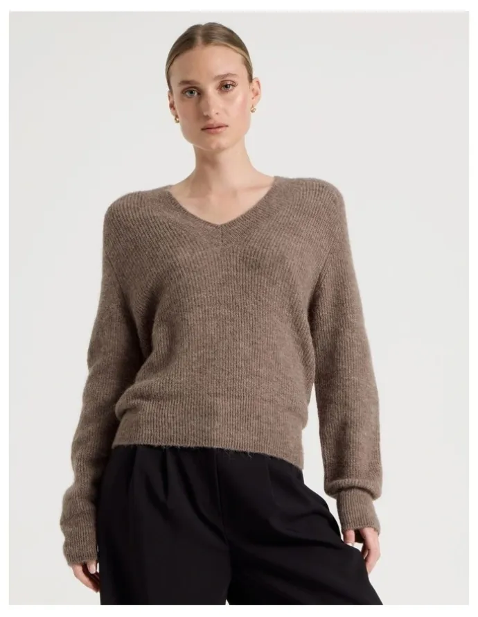 Blaq V Neck Knit Jumper in Taupe