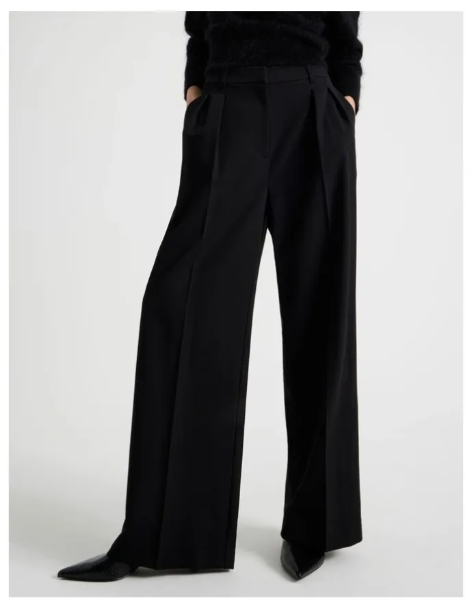 Blaq Petite Double Pleat Wide Pants in Black