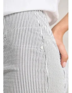 Blue Illusion Bengajean(R) 3/4 Seersucker - Black / White Stripe