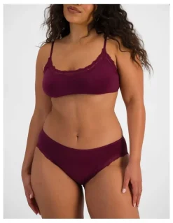 Bonds Bases Flex Lace Bikini in Queen Bee