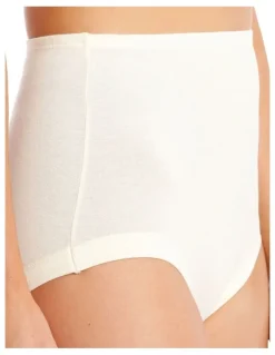 Bonds Cottontails Full Brief with Lycra in Ivory
