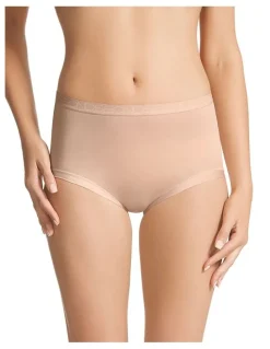 Bonds Invisitails Full Brief in Beige