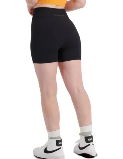 Bonds Move Seamless Hot Short in Black