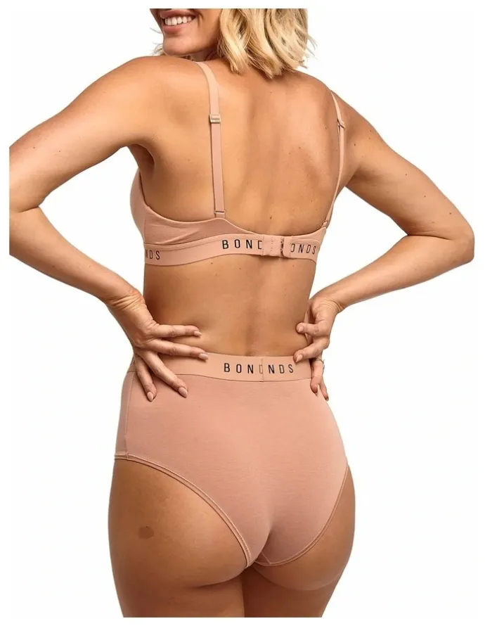 Bonds Originals Contour Triangle Bra in Pink