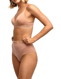 Bonds Originals Contour Triangle Bra in Pink
