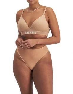 Bonds Retro Rib Seamless Wirefree Tee Bra in Beige