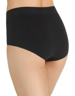 Bonds Seamless Full Brief in Black
